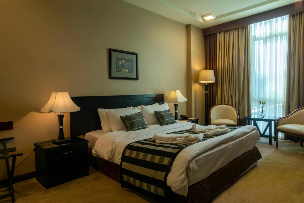 Century Park Hotel Amman Exterior photo