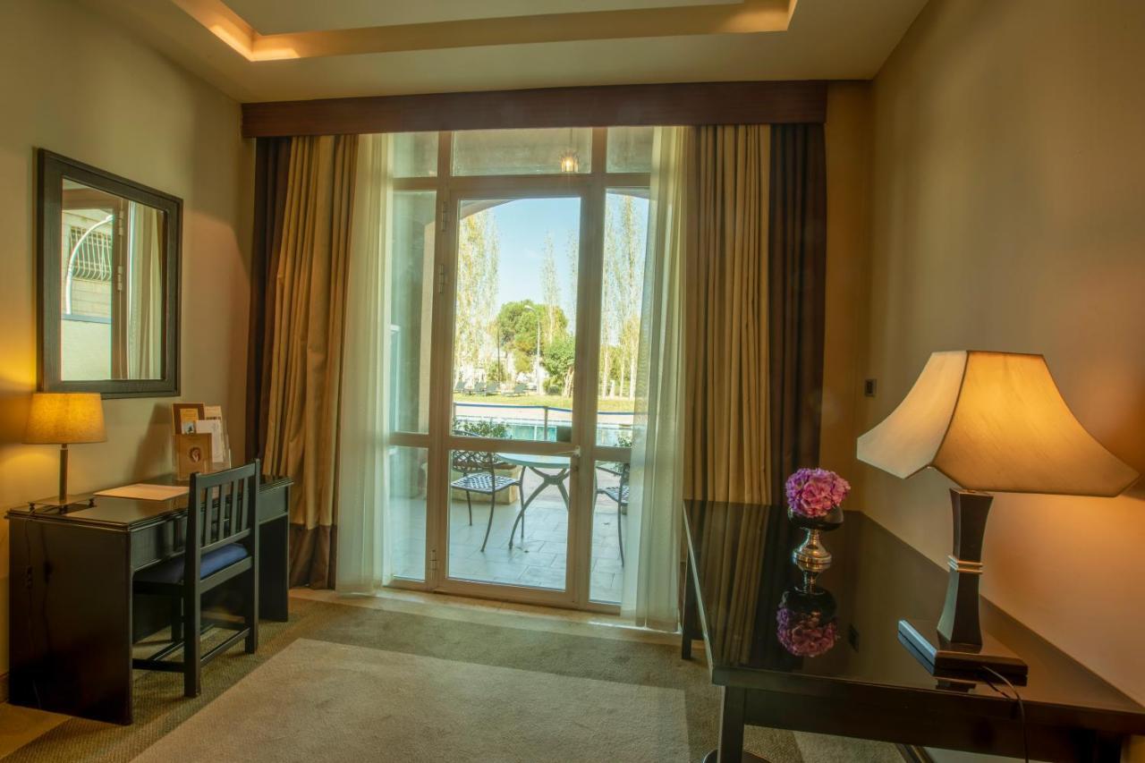 Century Park Hotel Amman Exterior photo